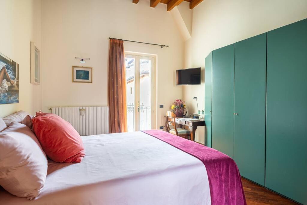 Duomo Apartment Brescia Esterno foto